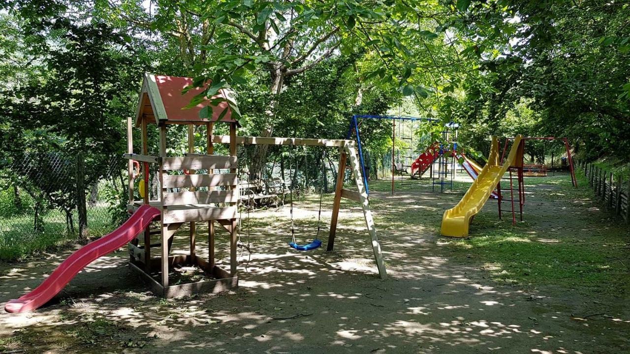 Agriturismo Ricciardelli Villa Contrada  ภายนอก รูปภาพ